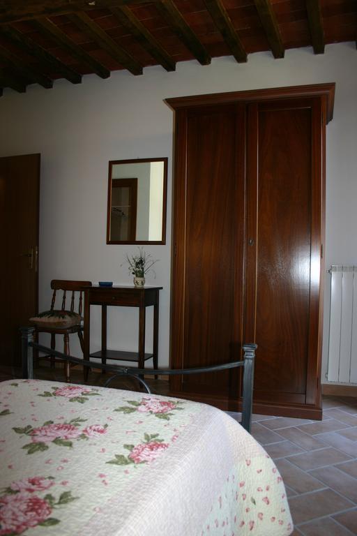 Il Poggiolo Villa Montieri Ruang foto